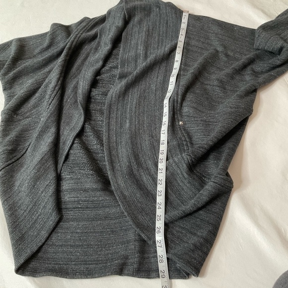 Aritzia Wilfred Diderot Sweater Open-Front Cocoon Cardigan Space Dye Black Small - Picture 11 of 16
